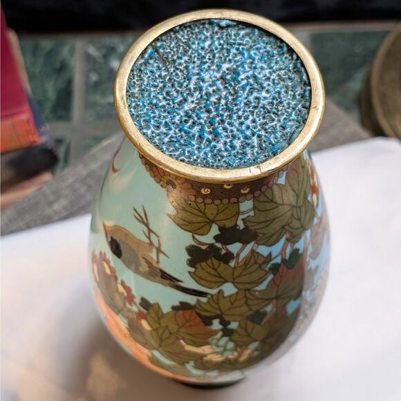 Antique 8.5" Meiji Period Japanese Cloisonné Enamel Floral Vase, Circa 1868-1912 - Picture 8 of 8